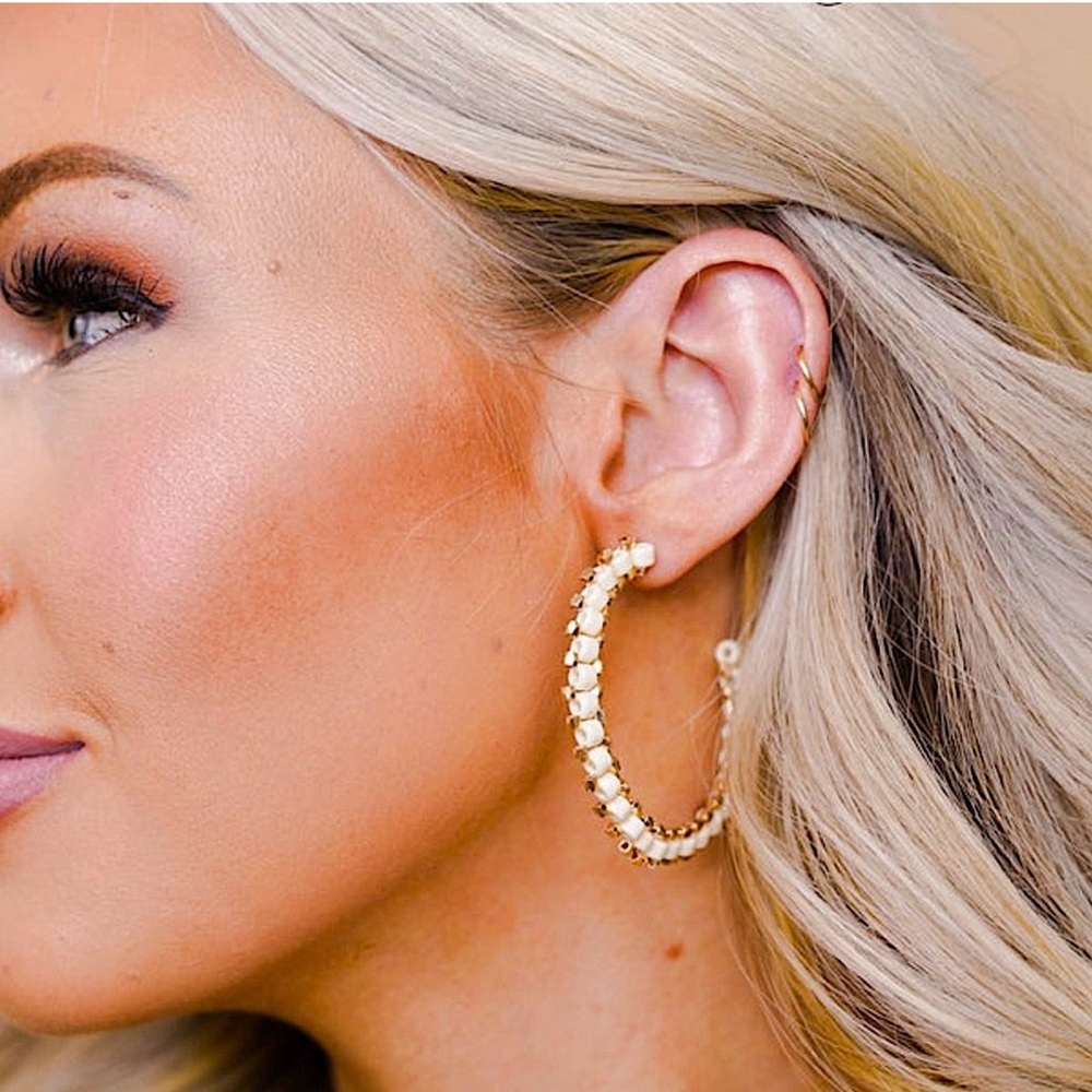 🆕🌿🤍MESTIERE: IVORY and Gold Seed Bead “C” Hoops